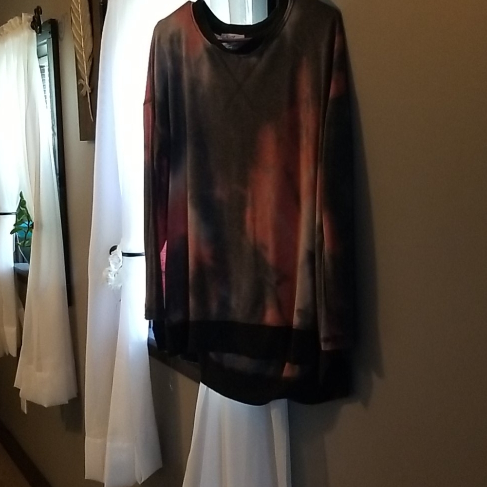 Tie dye long sleeve shirt